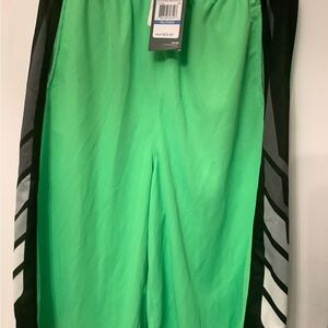 NWT Boy’s Under Armour Heat Gear Shorts
